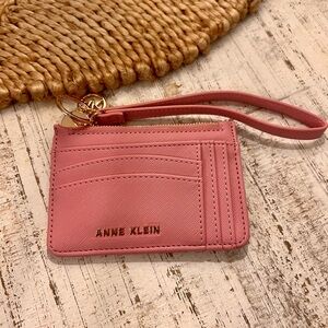 NWOT ANNE KLEIN CARD CASE WRISTLET WALLET CARDHOLDER
ORGANIZER
